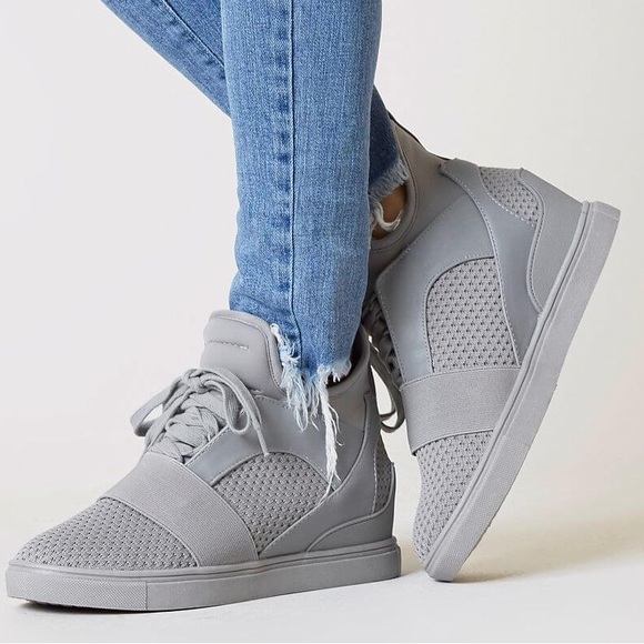 Steve Madden Lexi Shoe - Picture 1 of 4